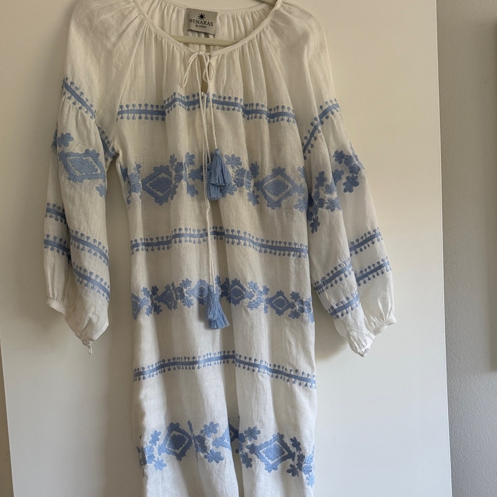Blue and White Embroidered Dress in linen SMALL